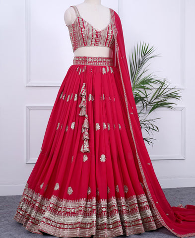 Trends related to ethnic style and ethnic wear. See more ideas about indian ethnic trennds & tradition.